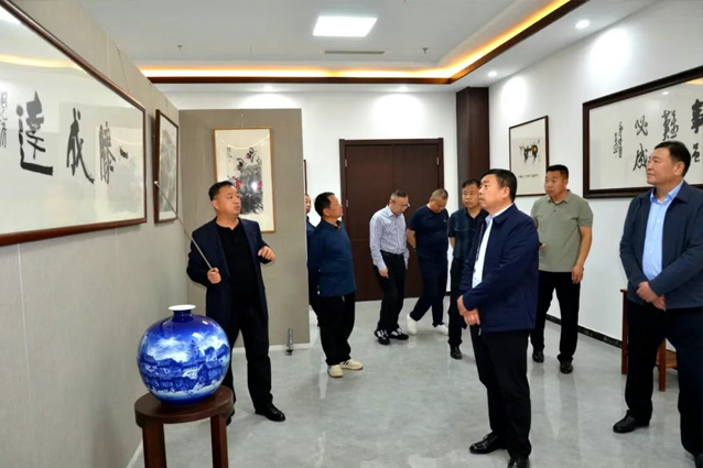 哈密市工商联考察团到一滕集团参观考察