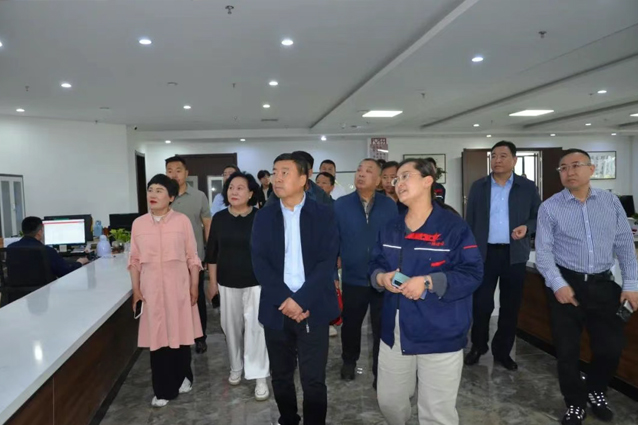哈密市工商联考察团到一滕集团参观考察