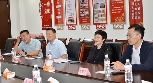 安徽省濉溪县人大常委会党组书记、主任姜灵一行莅临一滕集团考察