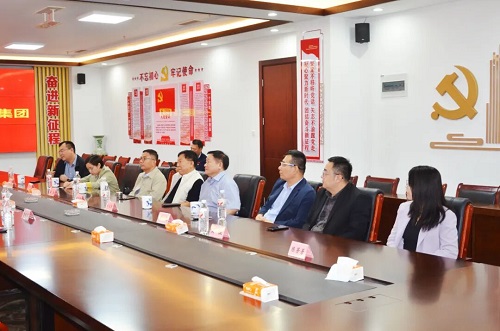 新疆生产建设兵团第八师石河子市市领导莅临一滕集团参观考察