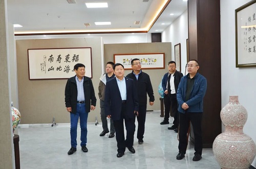 安全生产协会副会长王福存一行莅临一滕集团参观考察