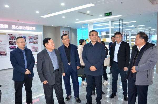 省对外投资与经济合作商会领导莅临一滕集团考察交流