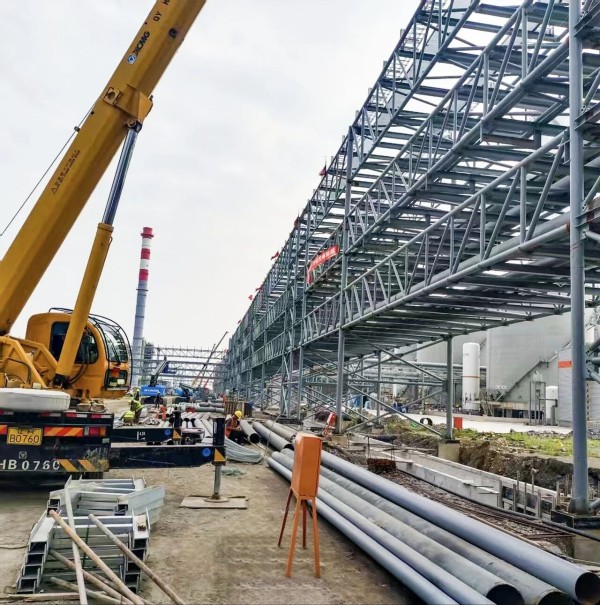 攻坚克难抢工期 鏖战酷暑保收官｜一滕建设全力冲刺营口建发盛海项目建设